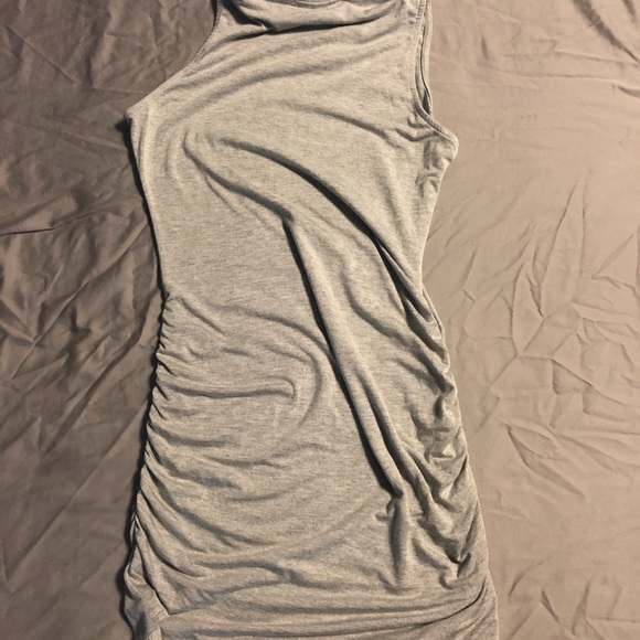 Fitted dress - Picture 3 of 3